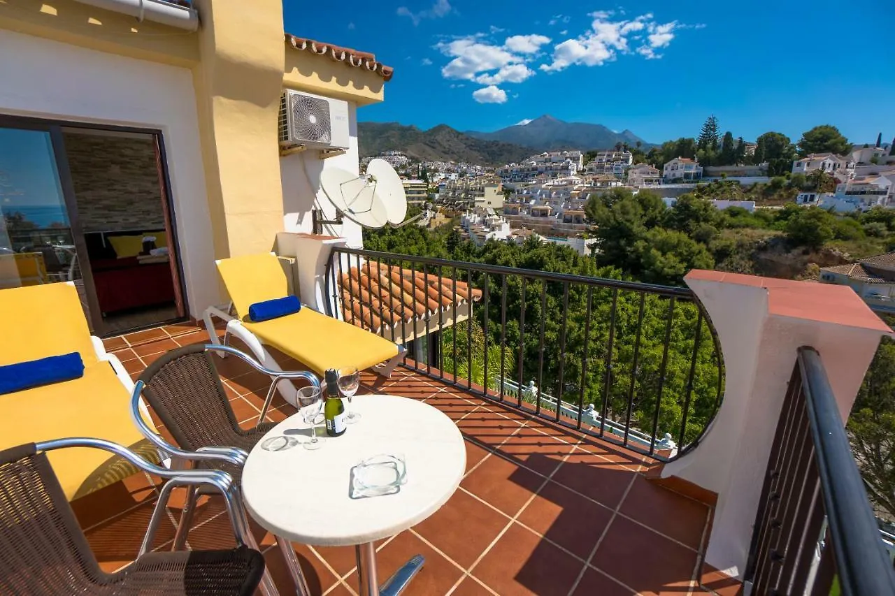 Guest house Hostal Casa Mercedes Nerja