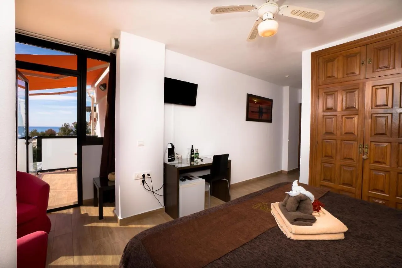 Guest house Hostal Casa Mercedes Nerja