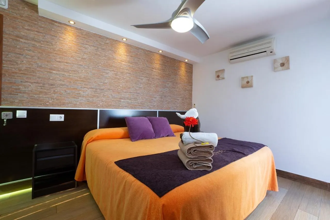 Hostal Casa Mercedes Nerja 2*,  Spain